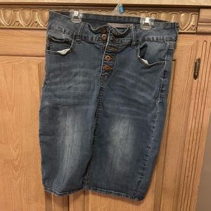 Tatiana denim Skirt stretch pencil size 10 Medium Large EUC Jean